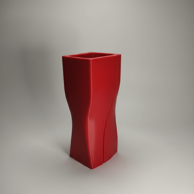 Sway Curve Vase